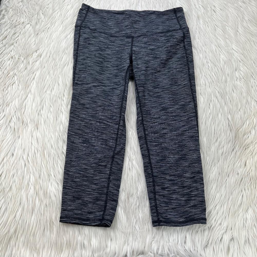 Athleta Cropped Chaturanga Leggings